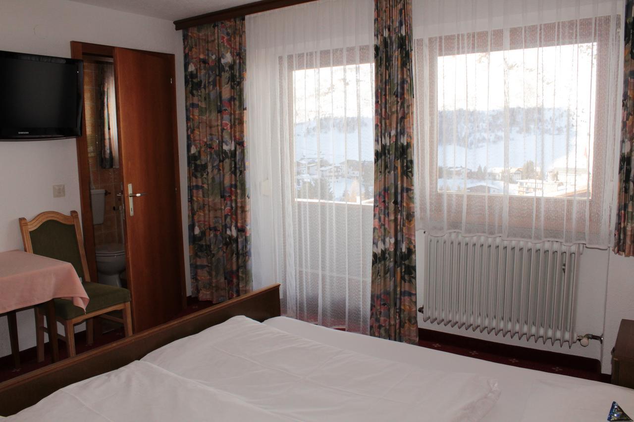 Hotel Valisera Galtuer Ngoại thất bức ảnh